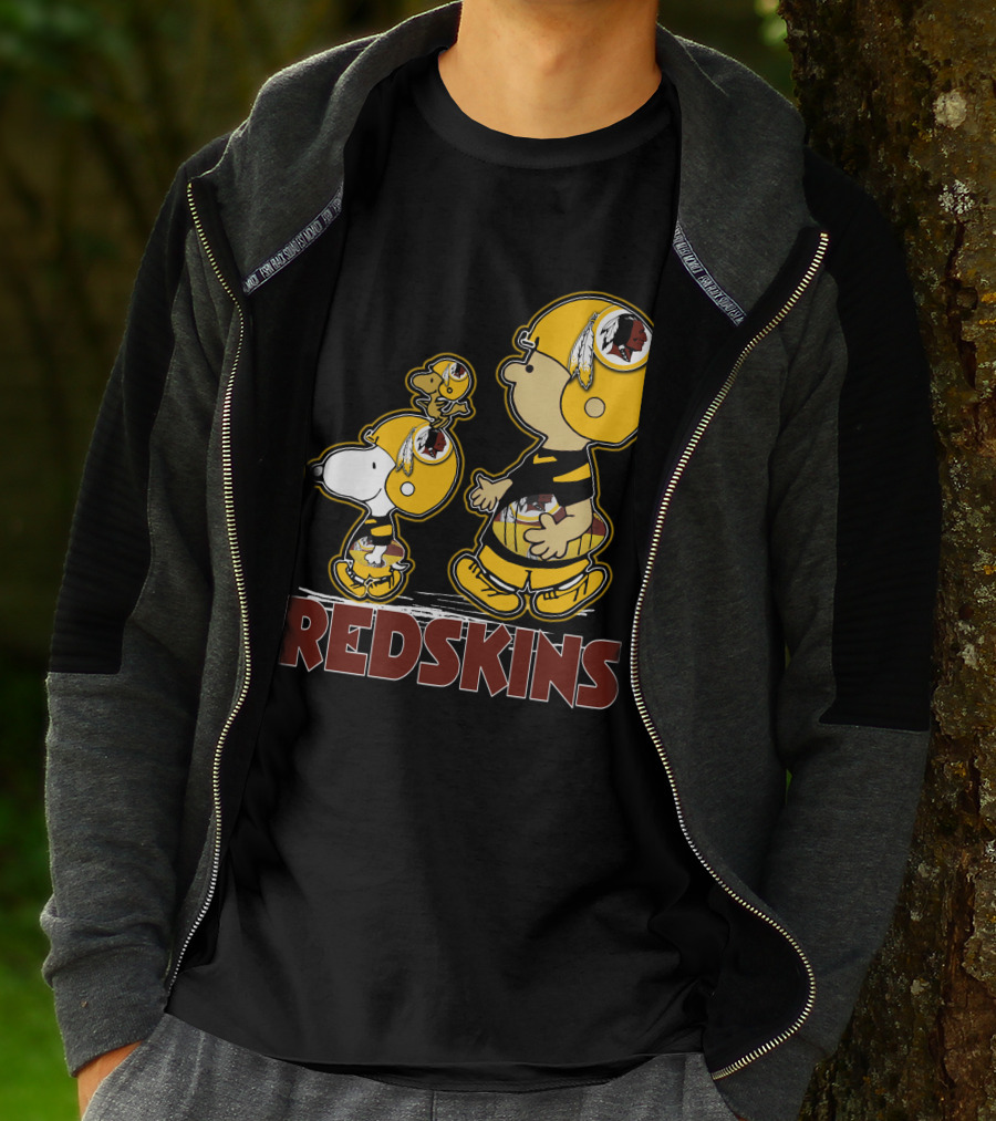 Snpfootball Redskins Peanuts Characters In Football Helmets T-Shirt