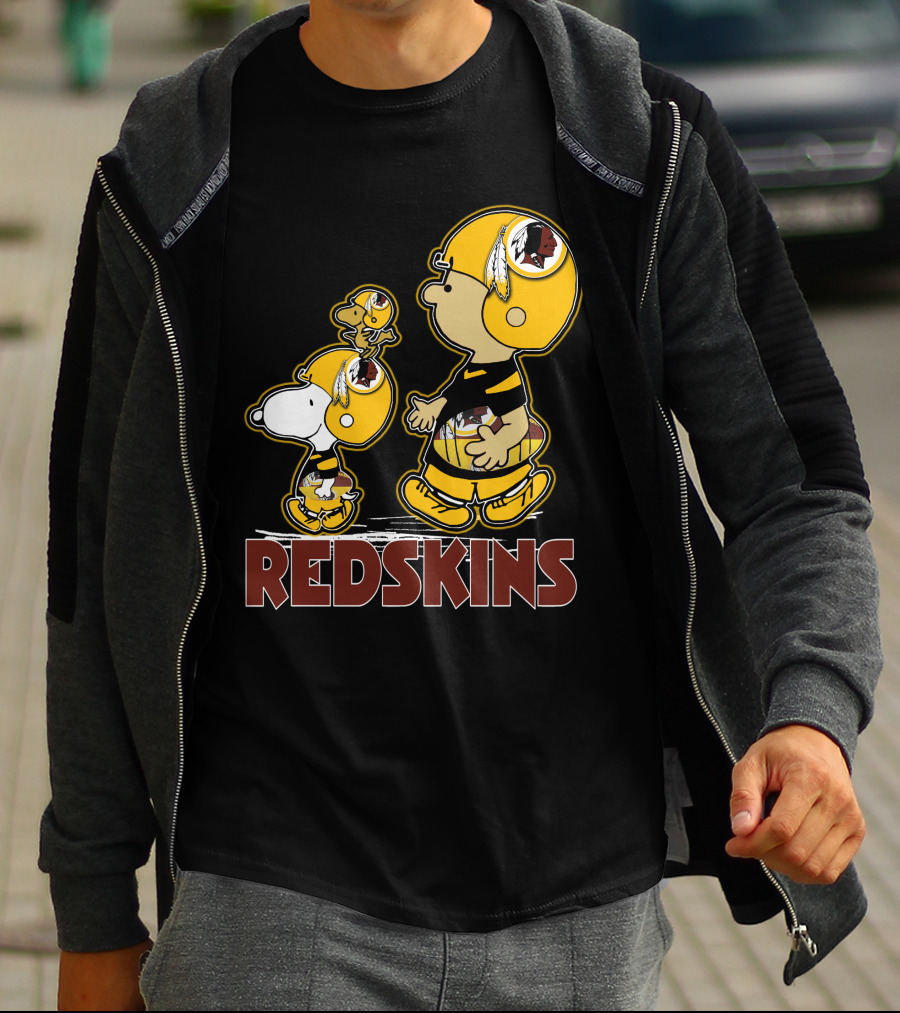 Snpfootball Redskins Peanuts Characters In Football Helmets T-Shirt