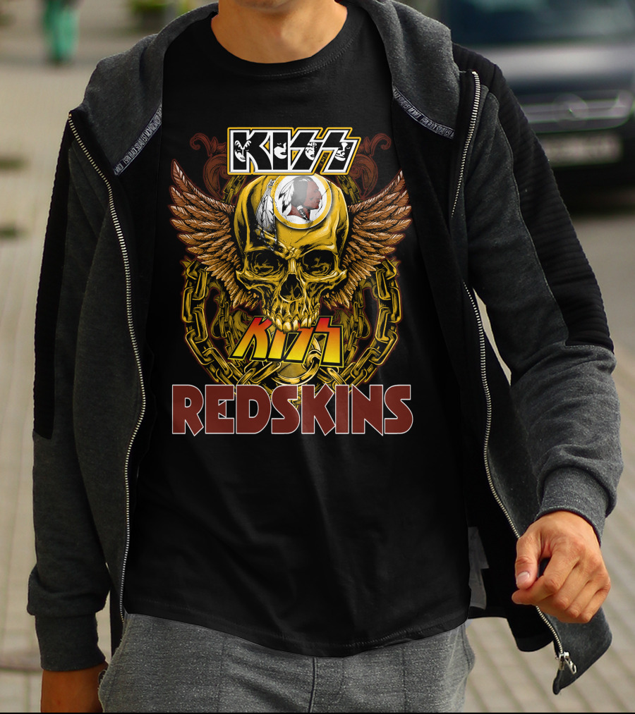 Kiss Redskins Skull Wings Chains Helmet T-Shirt