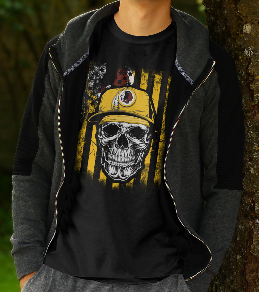 Skull V1 Washington Redskins Hat Stripes Iconic Sports Symbol T-Shirt