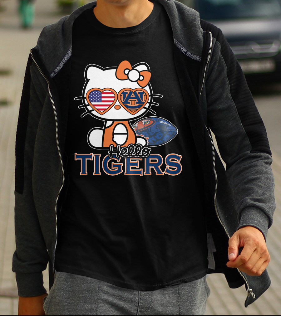 Hello Kitty Auburn Tigers Football American Flag T-Shirt