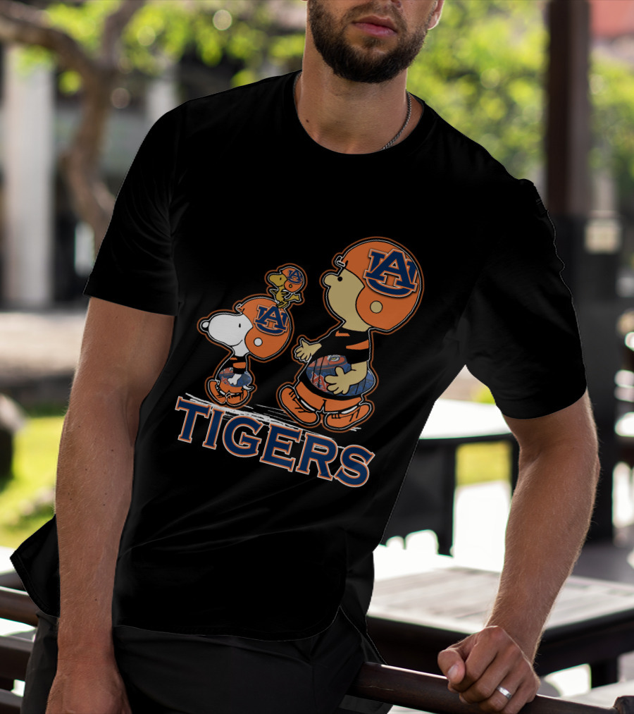 Snpfootball Auburn Tigers Peanuts Characters T-Shirt