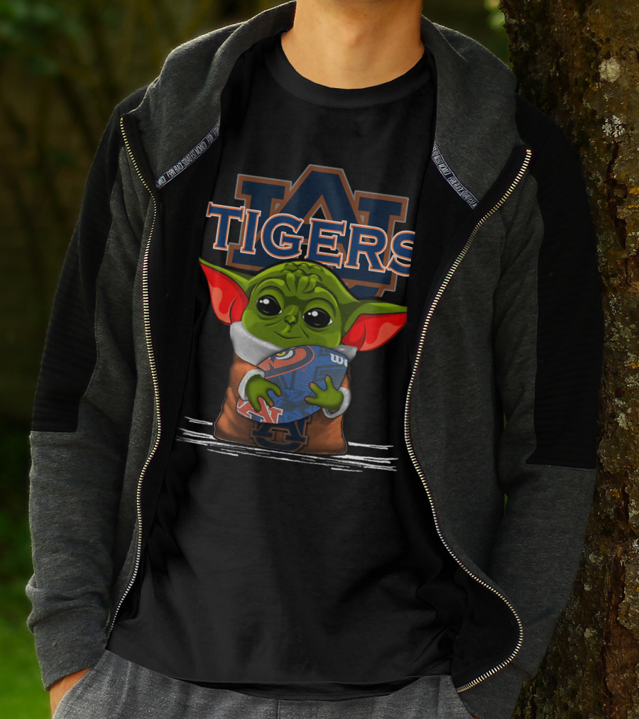 Yoda Auburn Tigers Football Fan Alien Creature With Auburn Logo And Football T-Shirt