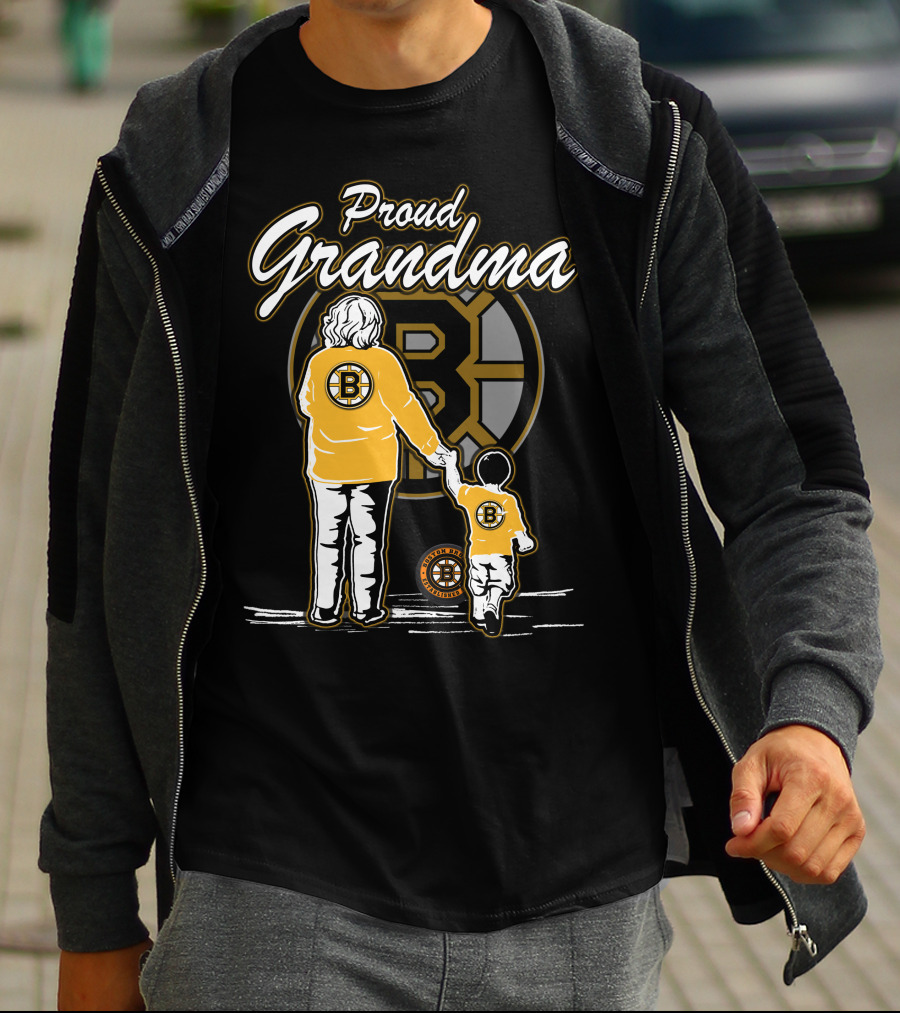 Proud Grandma Boston Bruins Family Fan T-Shirt