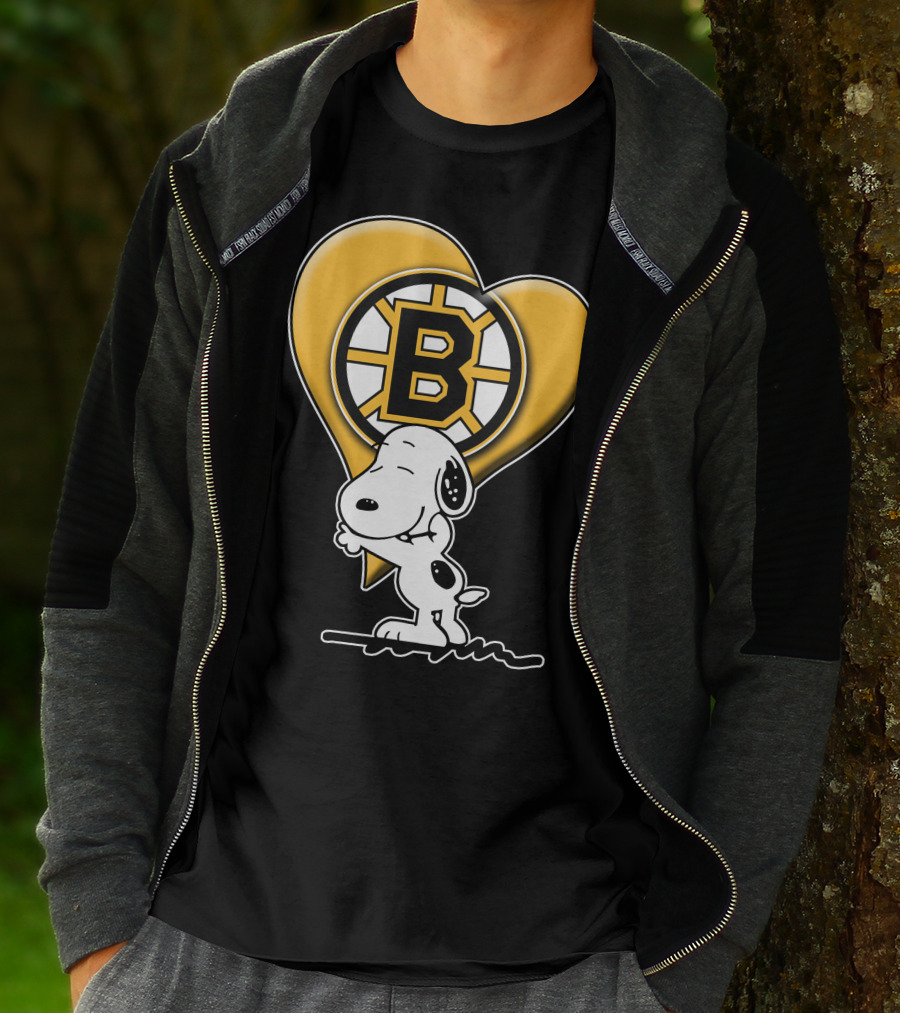Snoopy Heart Boston Bruins Logo Hug T-Shirt