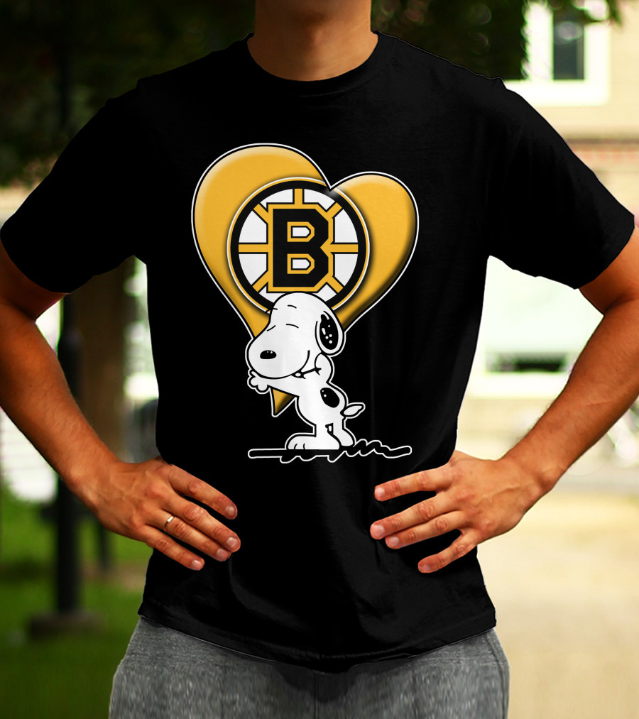 Snoopy Heart Boston Bruins Logo Hug T-Shirt
