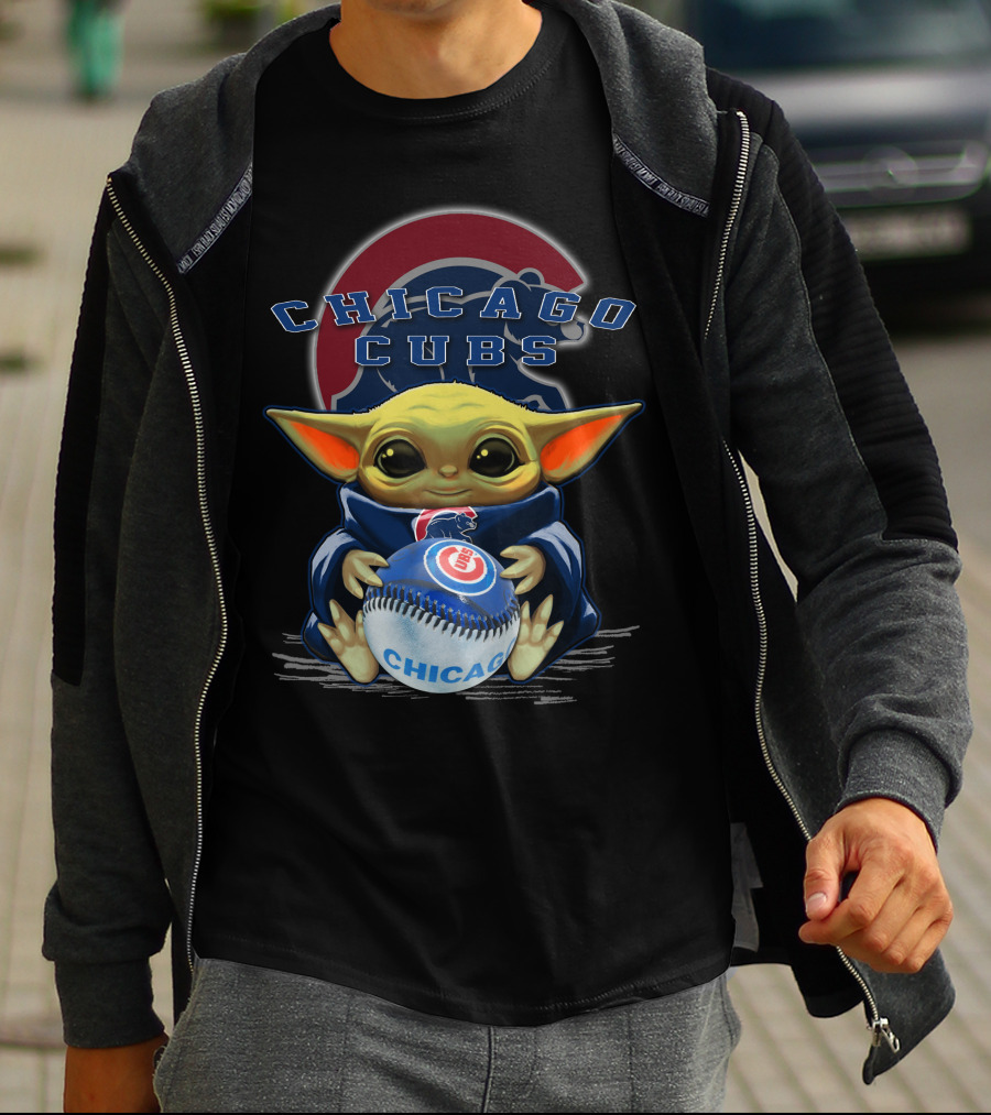 Chicago Cubs Baby Yoda Holding Baseball T-Shirt