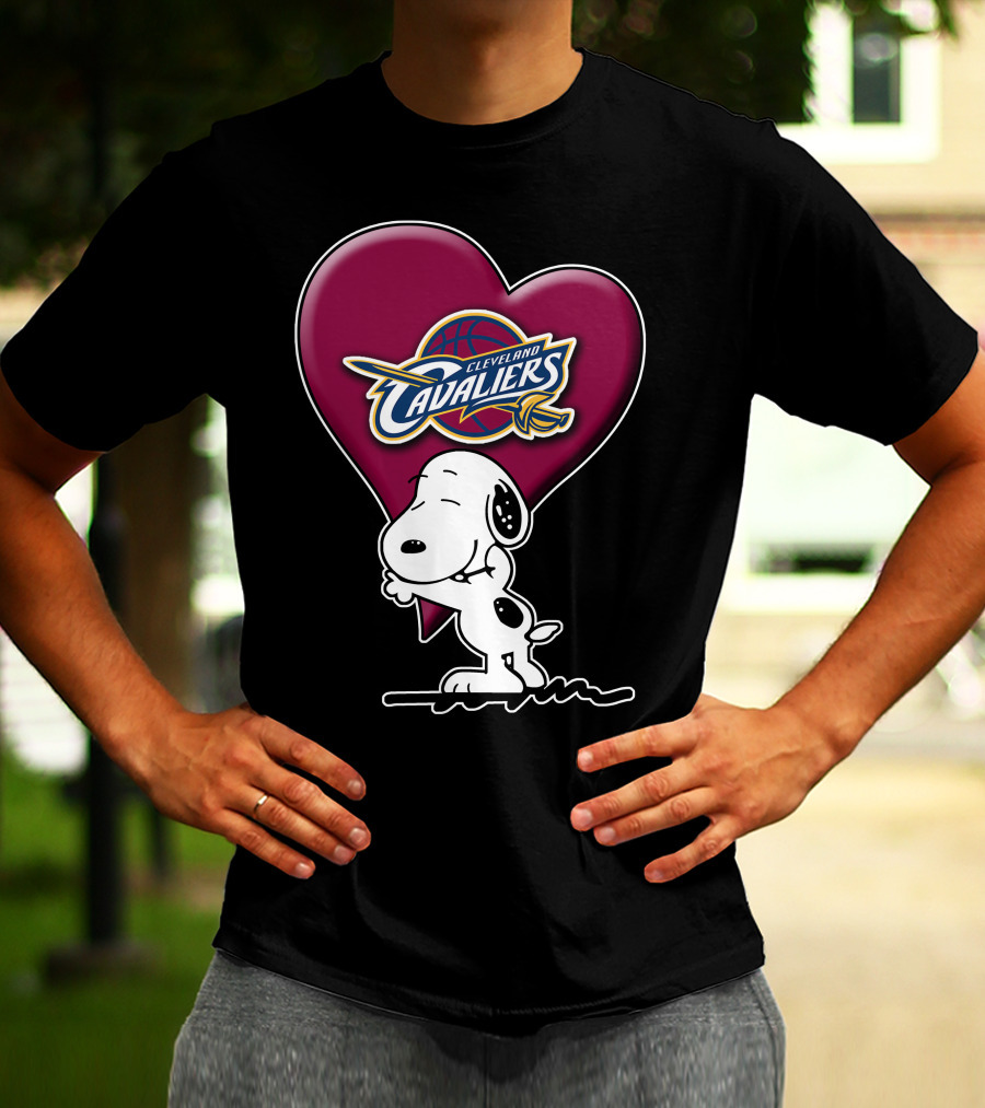 Snp V1 Cleveland Cavaliers Heart Basketball Snoopy Hugging T-Shirt