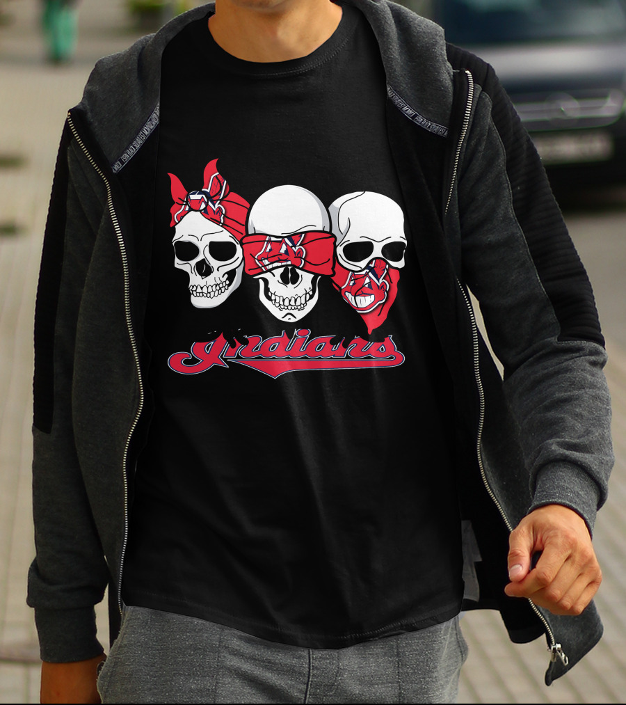 3 Skull Indians Bandana T-Shirt
