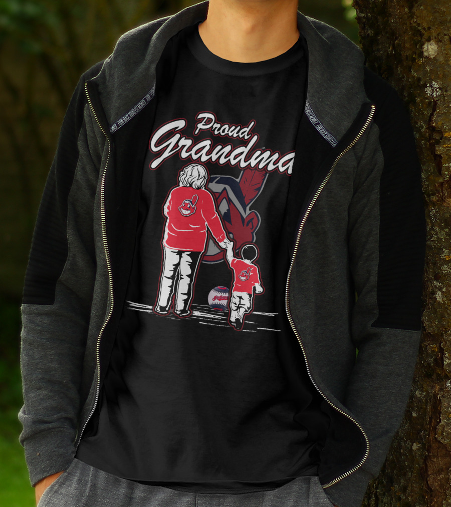 Proud Grandma Cleveland Indians Baseball Family T-Shirt
