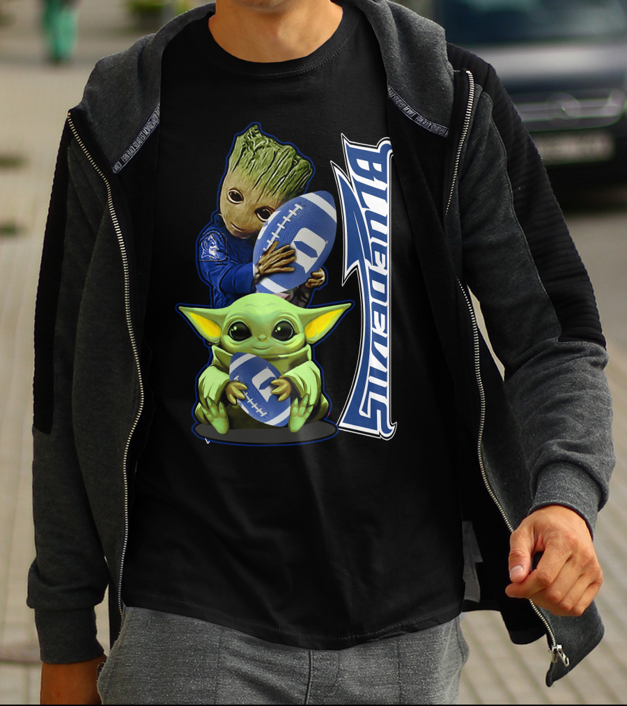 Grzd Duke Blue Devils Groot And Baby Yoda Holding Football T-Shirt