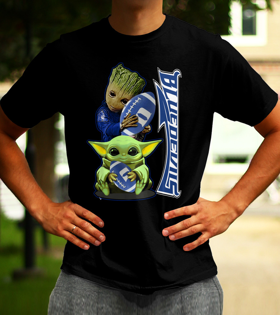 Grzd Duke Blue Devils Groot And Baby Yoda Holding Football T-Shirt