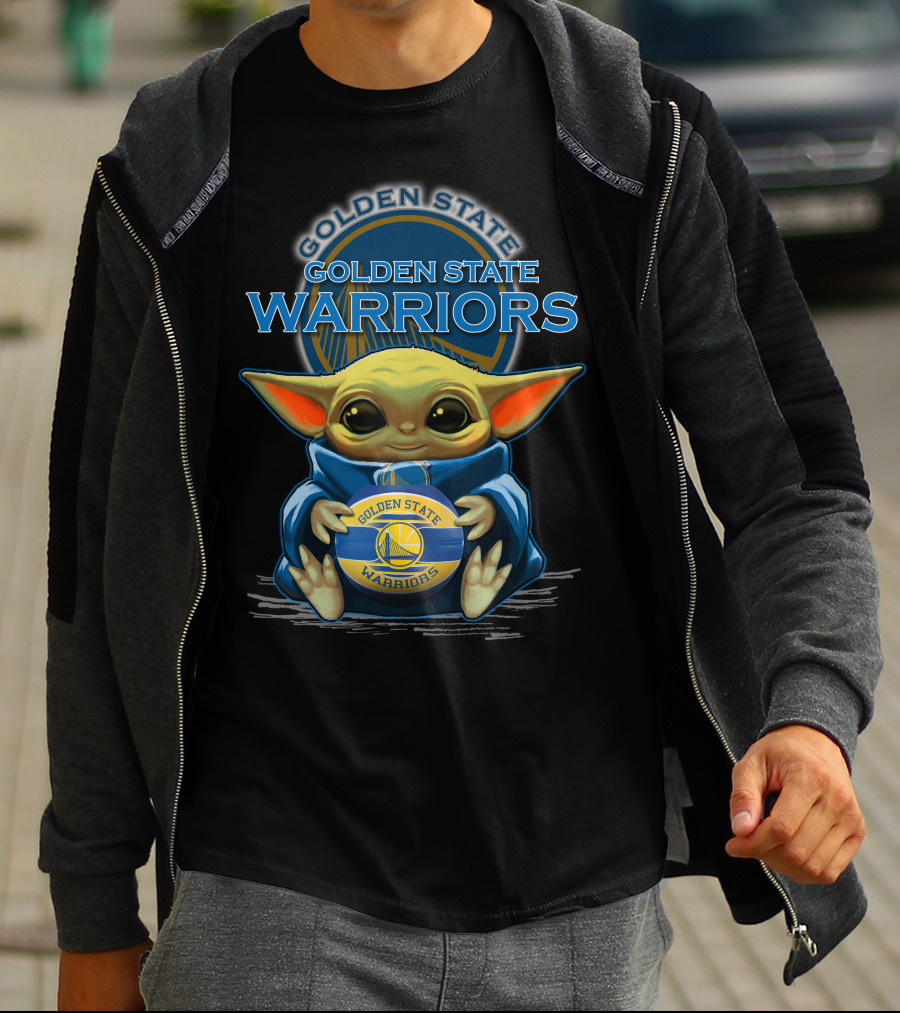 Golden State Warriors Yoda Holding Basketball T-Shirt