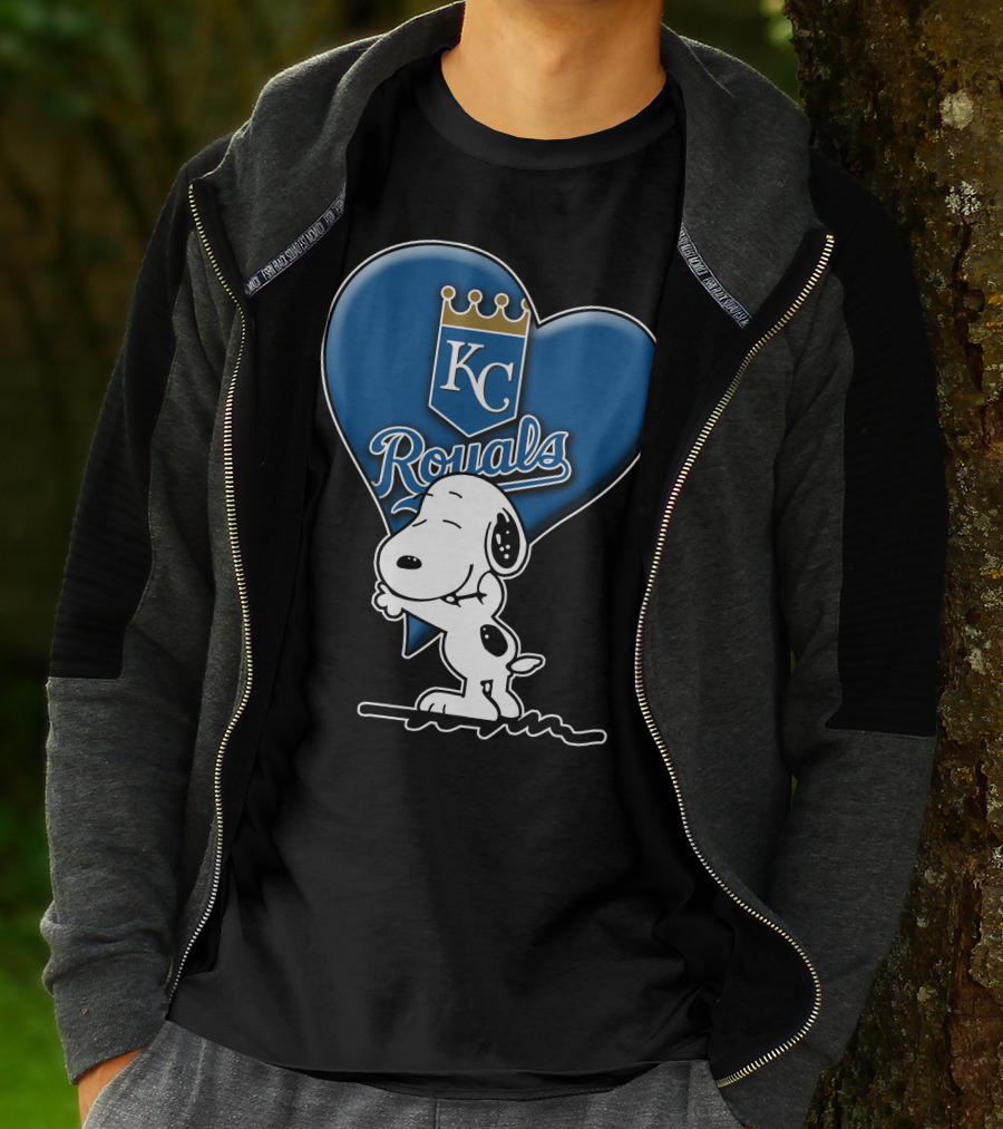 Snoopy Hugging Heart Kc Royals T-Shirt