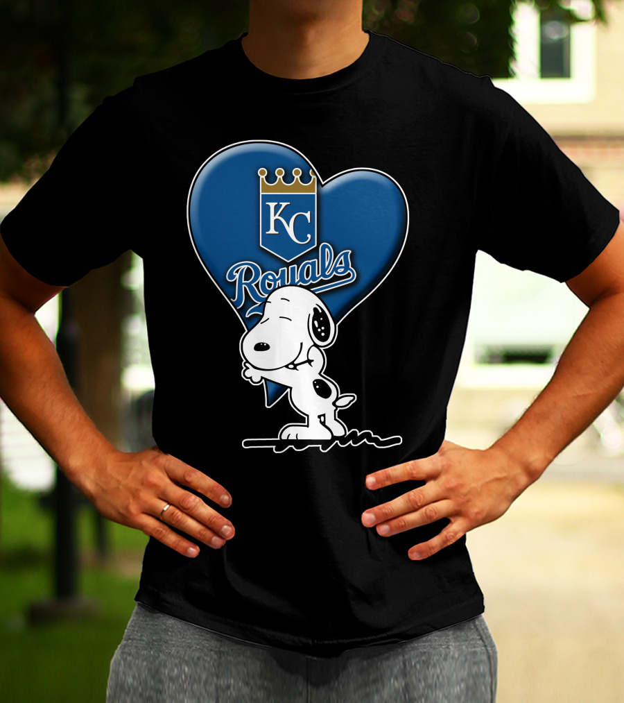Snoopy Hugging Heart Kc Royals T-Shirt