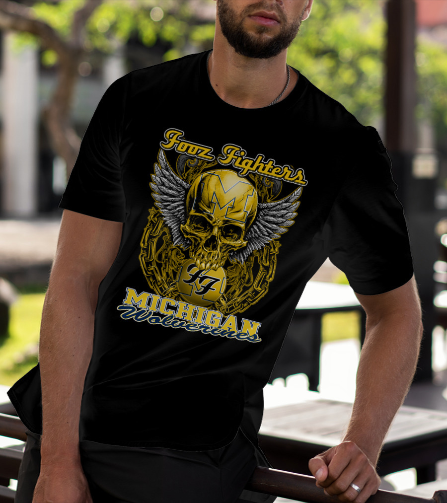 Foor Fighters Michigan Wolverines Skull Wings Chain T-Shirt