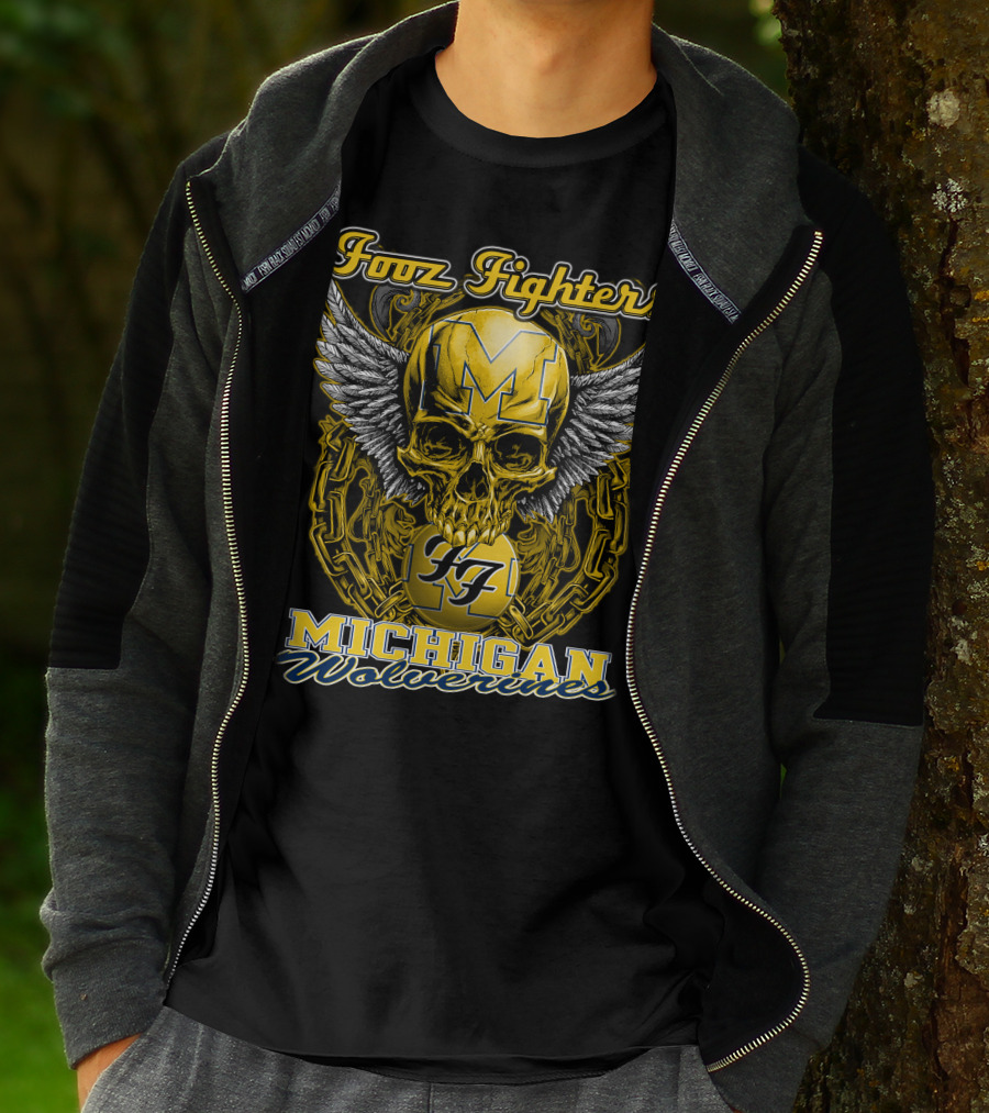 Foor Fighters Michigan Wolverines Skull Wings Chain T-Shirt