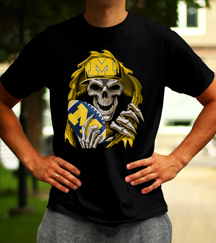 Skullbong Michigan Wolverines Skull Football Fan T-Shirt