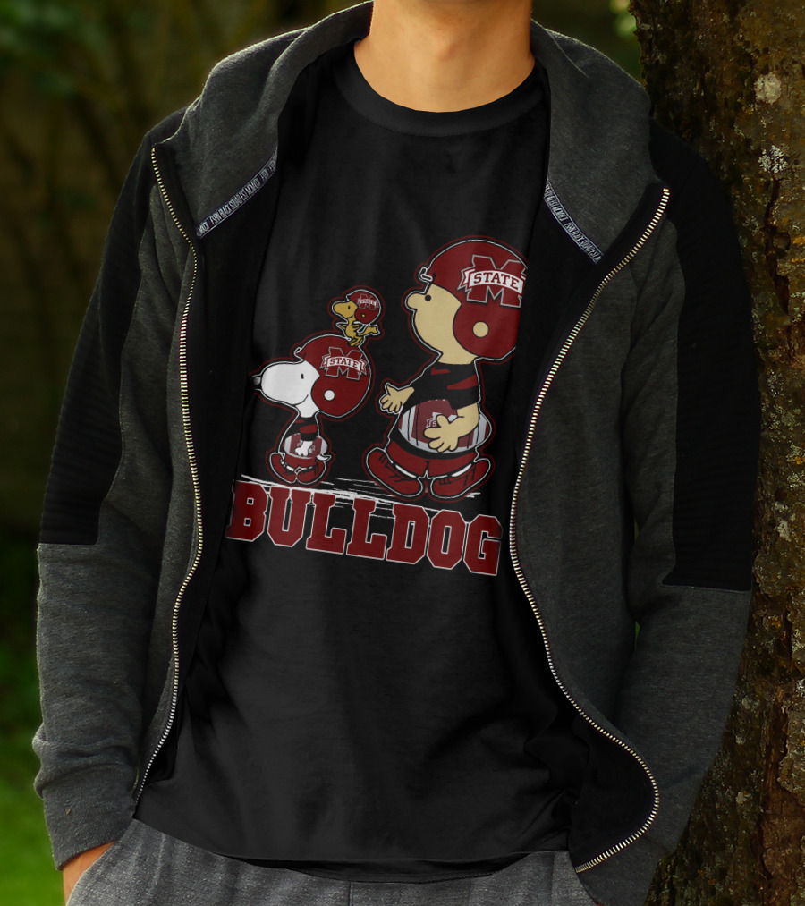 Mississippi State Bulldogs Snoopy And Woodstock Football Team Spirit T-Shirt