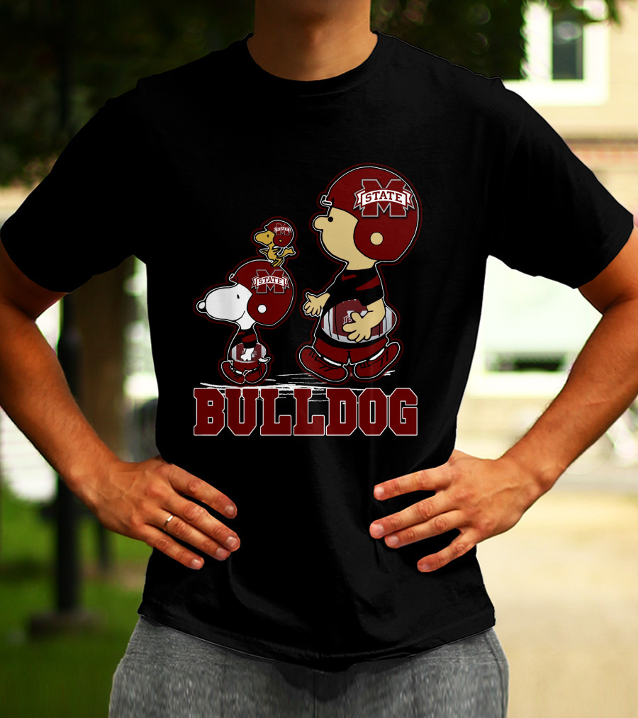 Mississippi State Bulldogs Snoopy And Woodstock Football Team Spirit T-Shirt