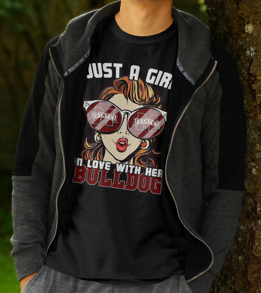 Just A Girl In Love With Her Mississippi State Bulldogs T-Shirt