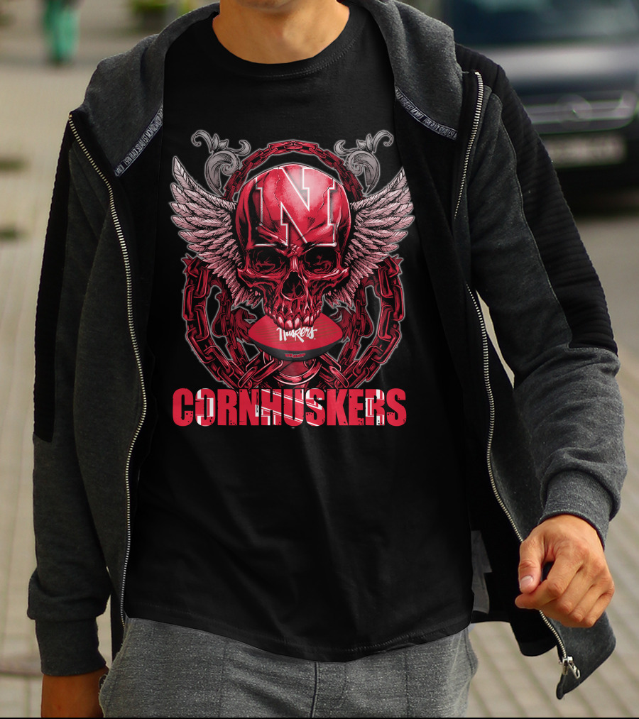 Nebraska Cornhuskers Winged Skull With Chain And Football Helmet Decor T-Shirt