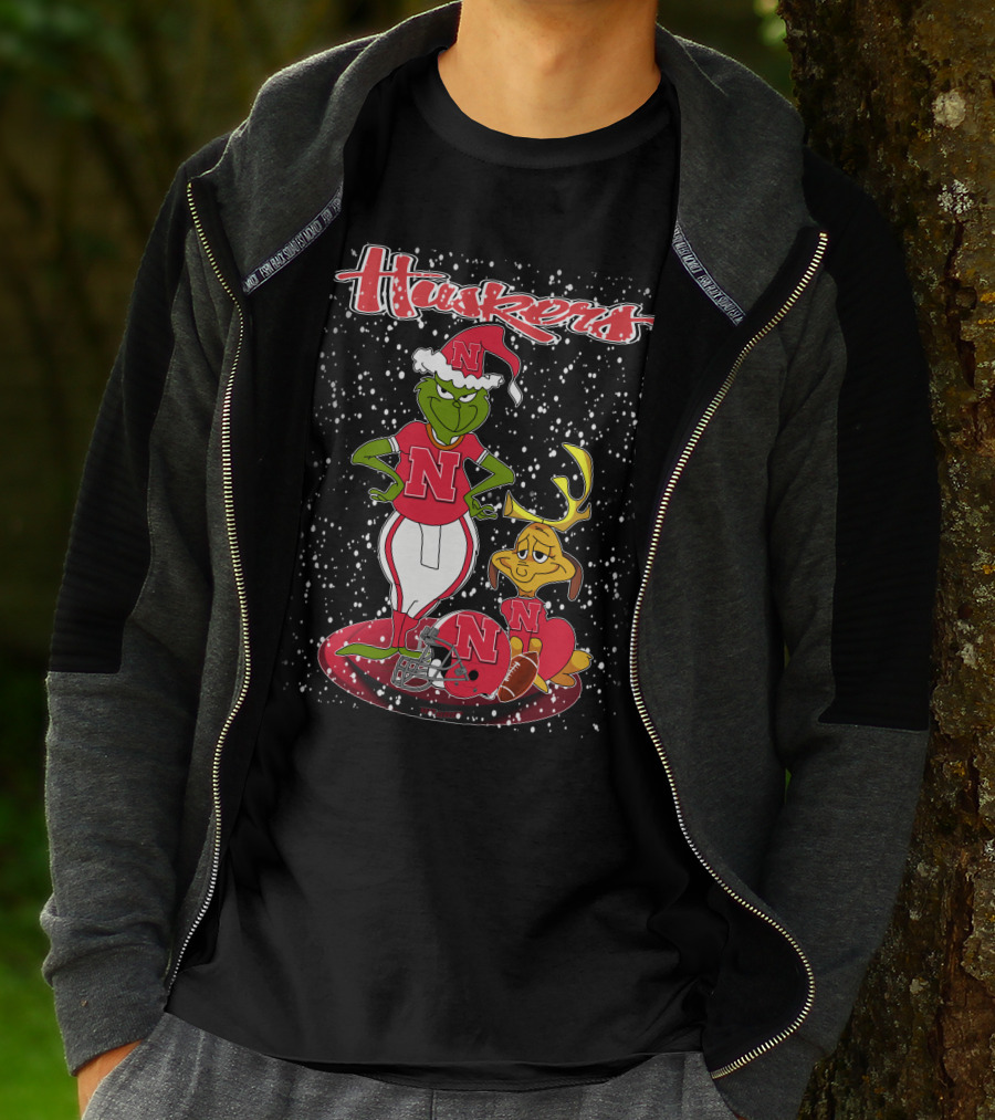 Huskers Grinchxmas Nebraska Cornhuskers Snowy Football Scene T-Shirt
