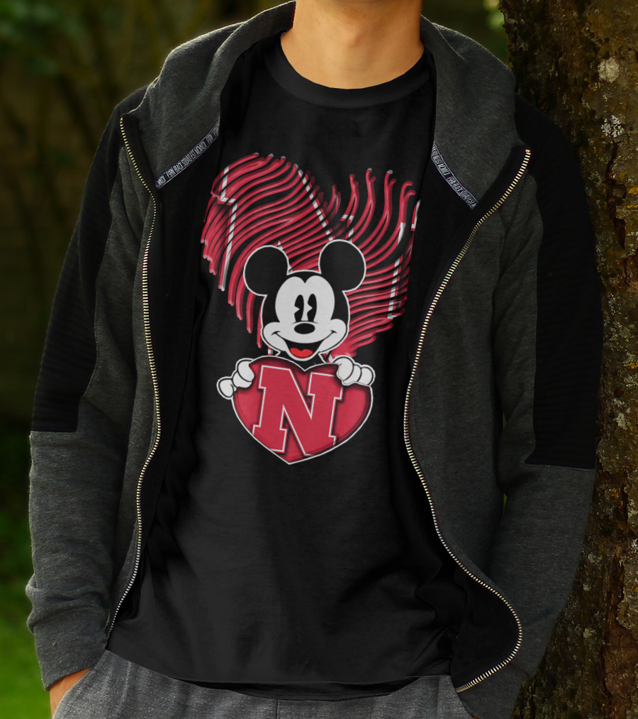 Mickey Mouse Nebraska Cornhuskers Heart Fan T-Shirt