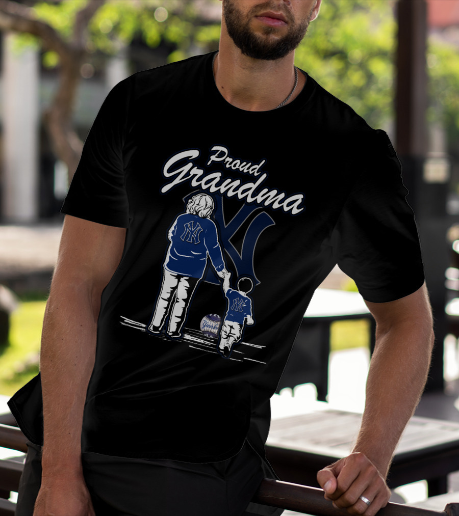 Proud Grandma New York Yankees Family T-Shirt