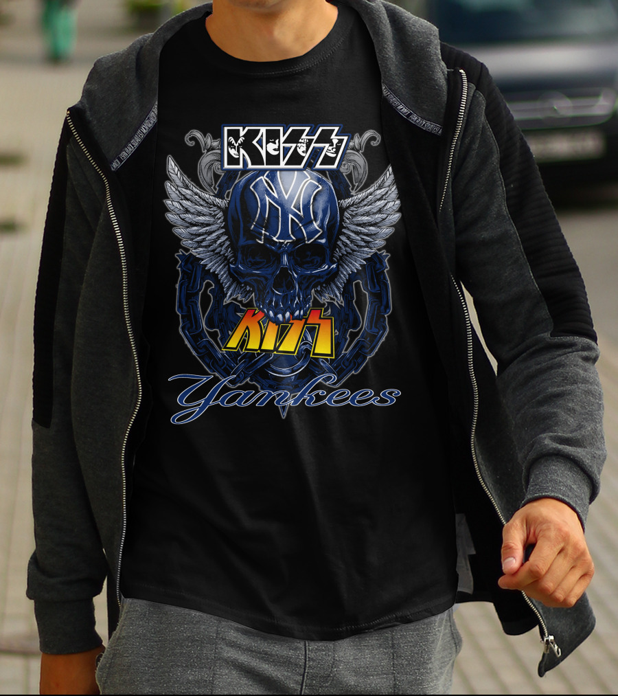KISS Yankees Skull Wings T-Shirt