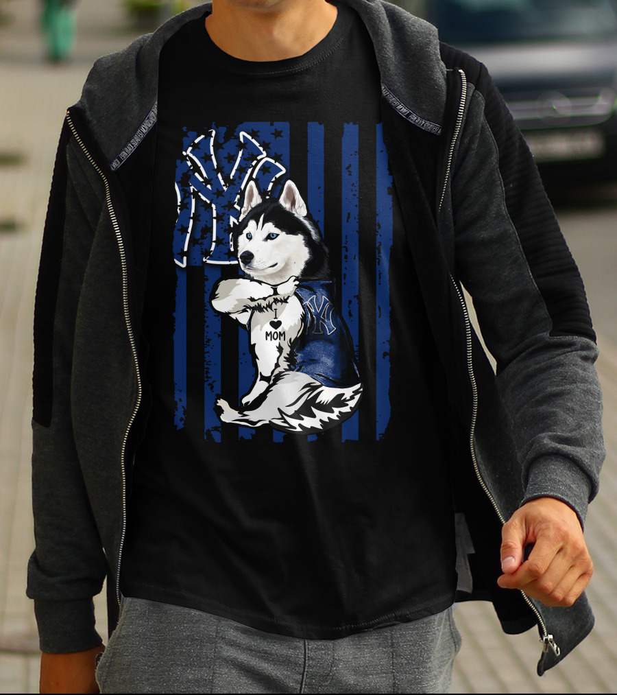 Siberian Husky New York Yankees Mom Love T-Shirt