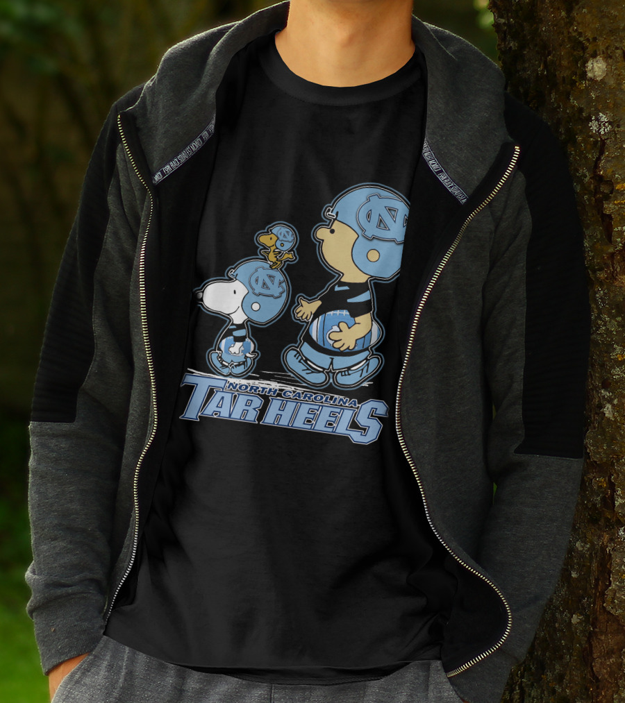 North Carolina Tar Heels Snoopy And Woodstock Football Team Fans T-Shirt