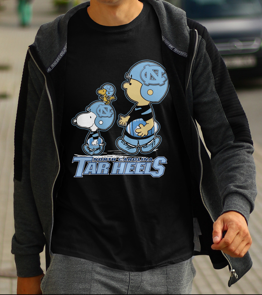 North Carolina Tar Heels Snoopy And Woodstock Football Team Fans T-Shirt