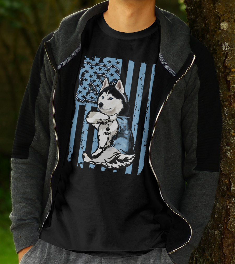 Siberian Husky UNC Tar Heels Mom Stripes T-Shirt