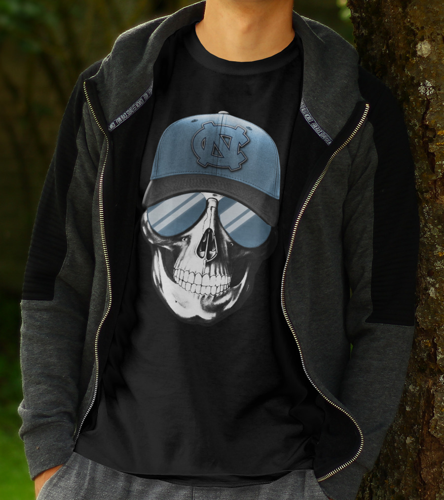 North Carolina Tar Heels Skull Wearing Logo Cap T-Shirt