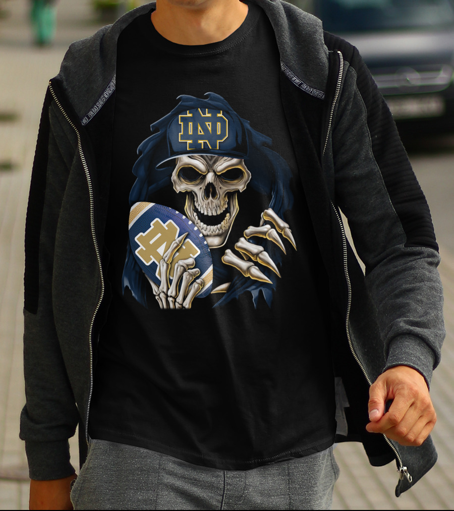 Notre Dame Fighting Irish Skull With Football Helmet T-Shirt