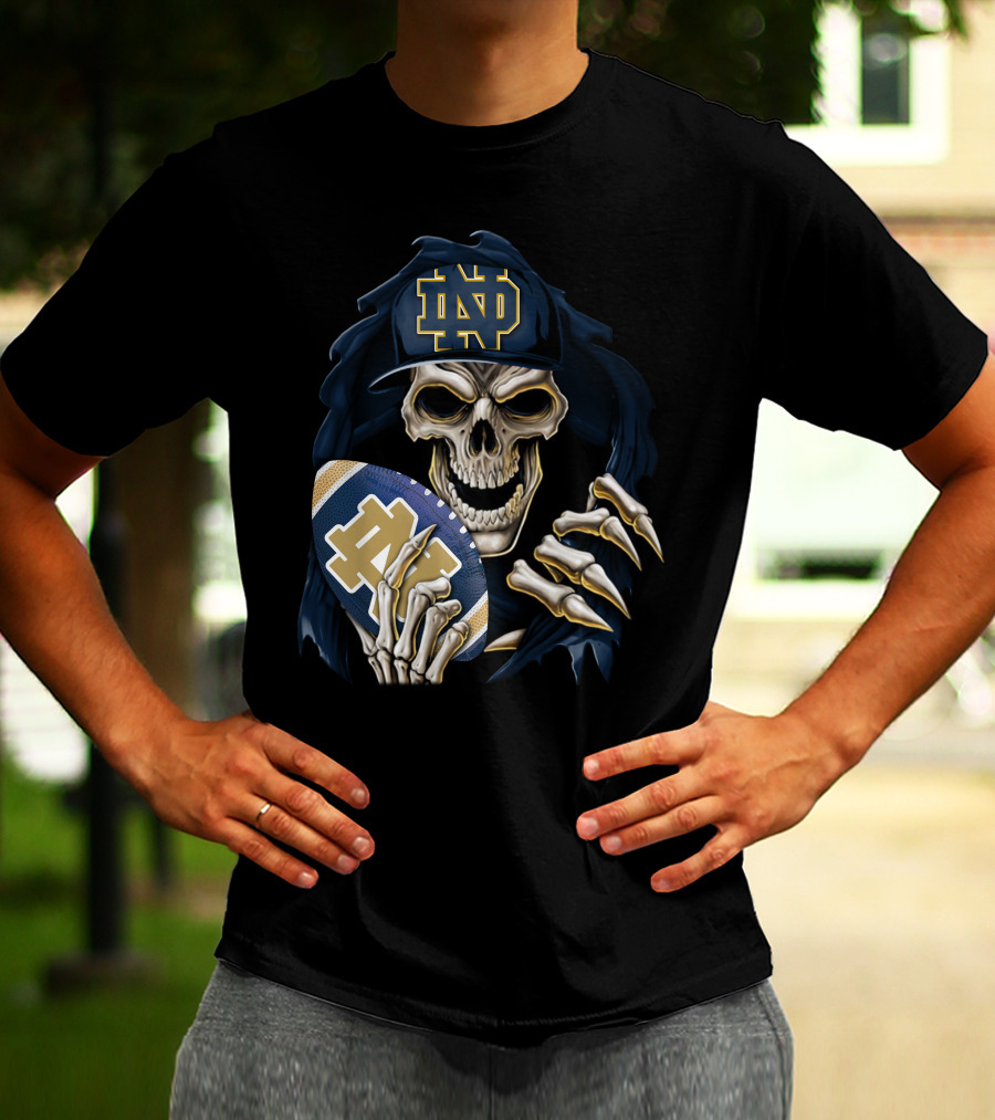 Notre Dame Fighting Irish Skull With Football Helmet T-Shirt