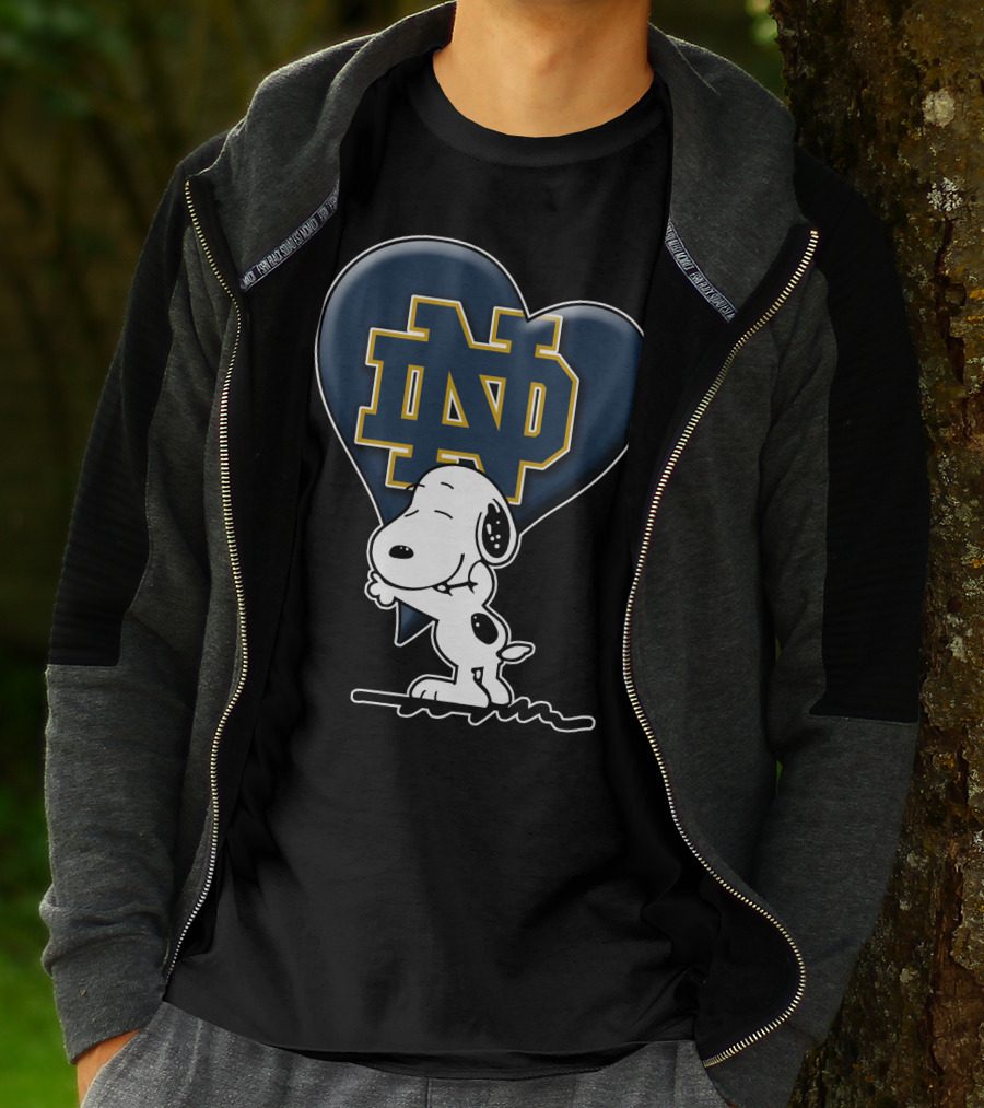 Snoopy Heart Hug Notre Dame Fighting Irish Nd T-Shirt