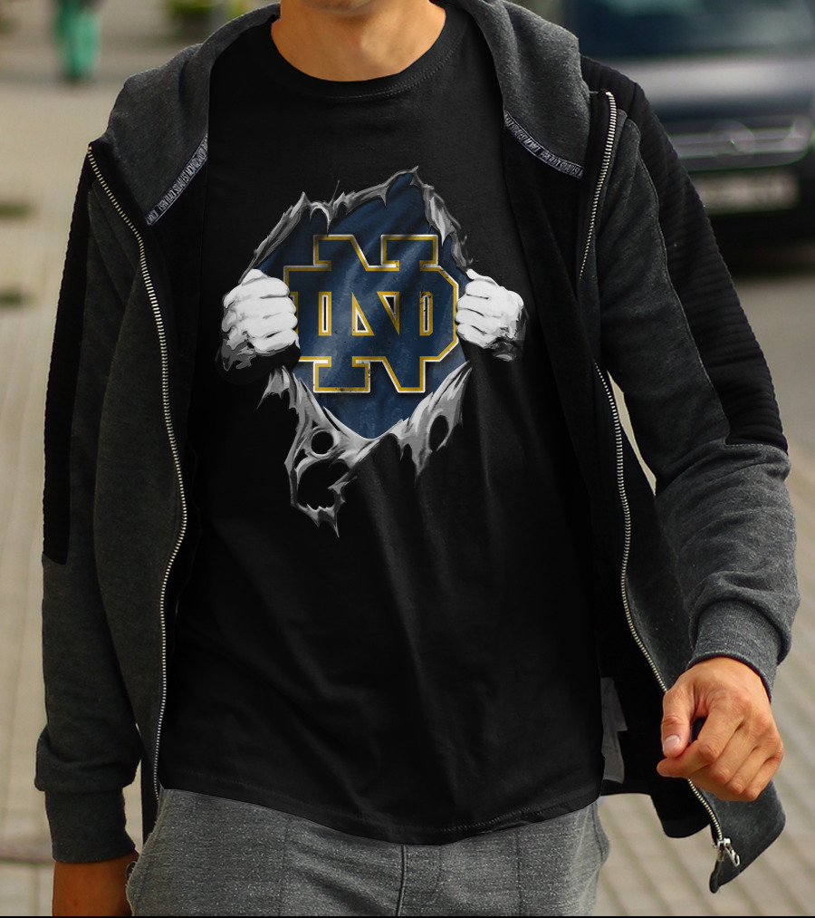 Notre Dame Fighting Irish Torn Logo Peeling T-Shirt