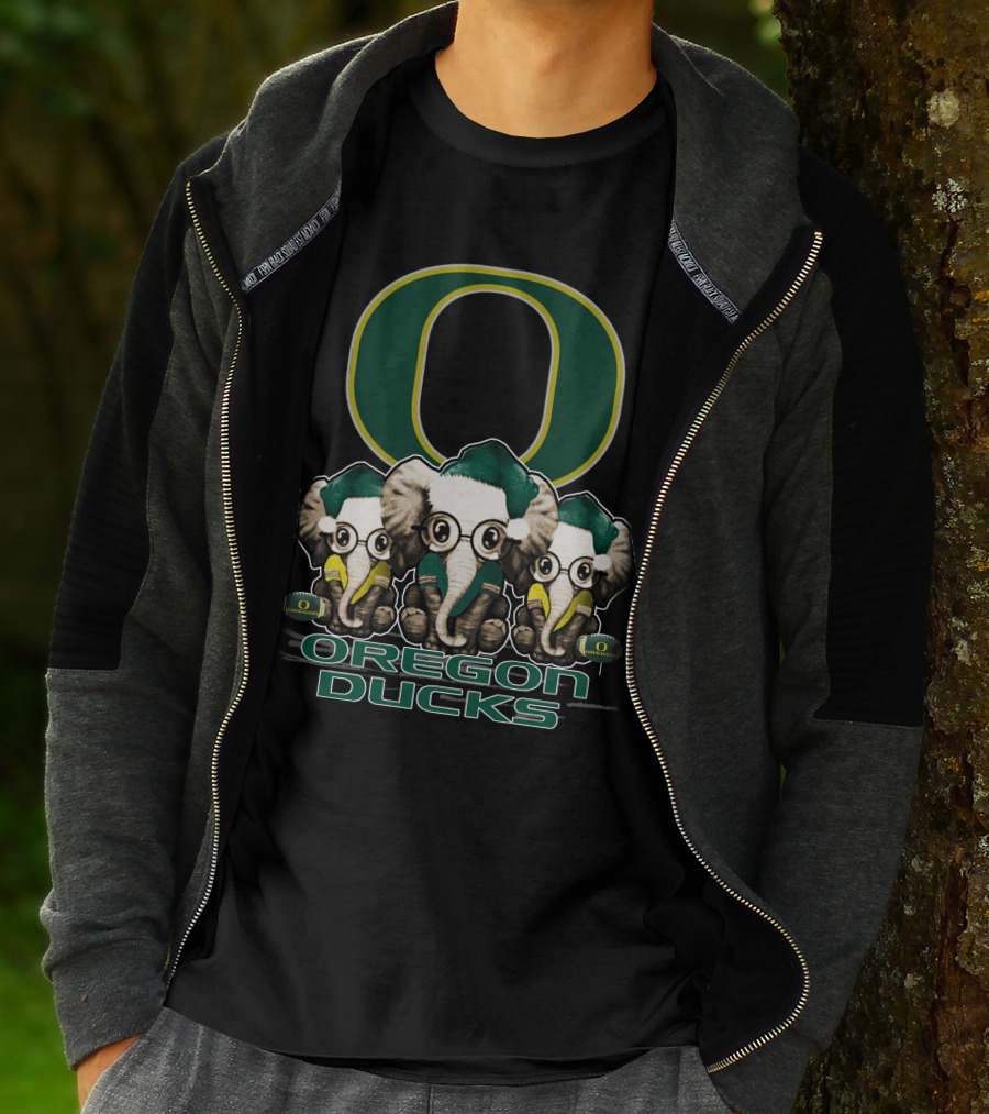 Oregon Ducks Elephant Trio Christmas T-Shirt