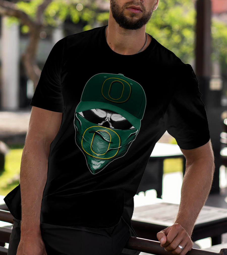 Skull Oregon Ducks Hat And Bandana T-Shirt