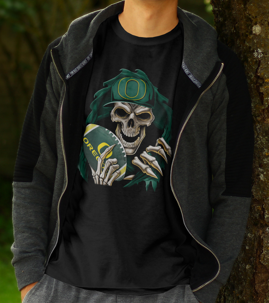 Skullbong Oregon Ducks Skeleton Holding Football T-Shirt