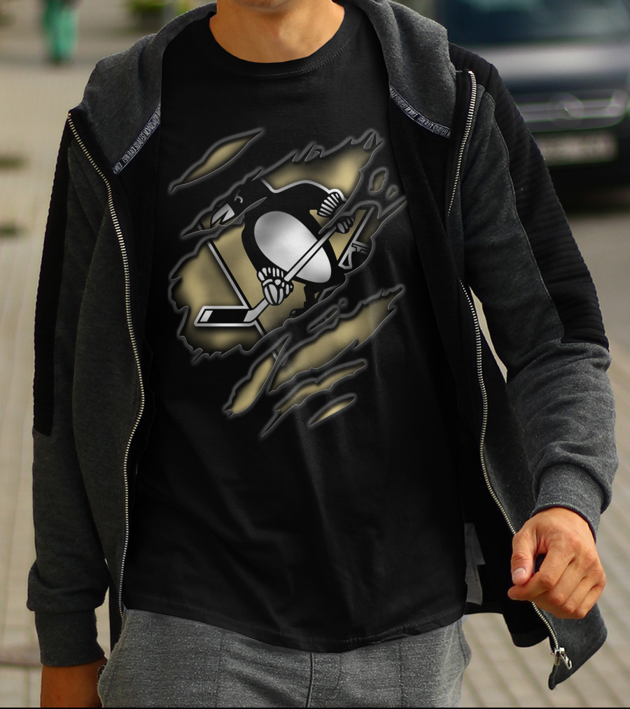 Pittsburgh Penguins Torn Hockey T-Shirt