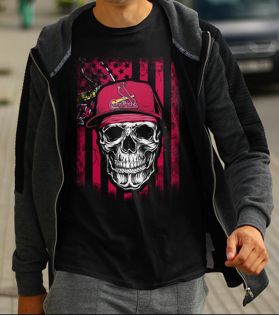 Skull St. Louis Cardinals Hat With American Flag Background T-Shirt