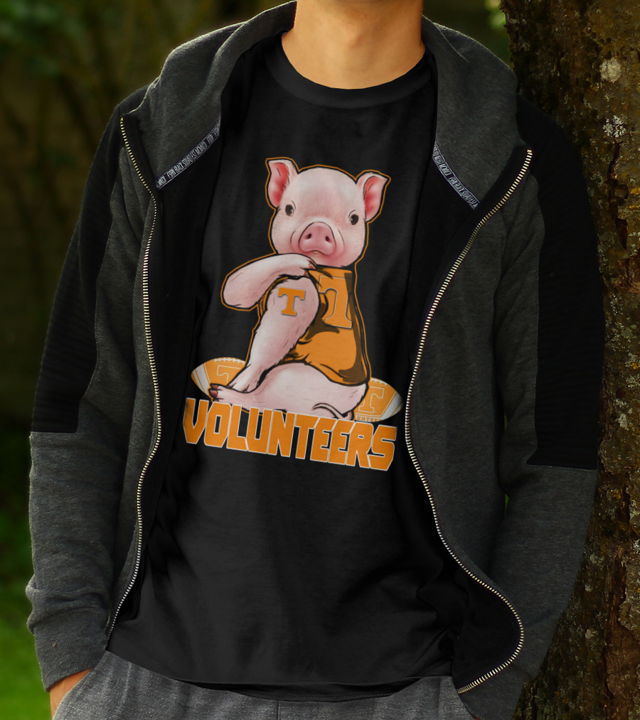 Tennessee Volunteers Pig With Football And T T-Shirt