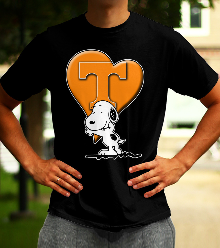 Snp V1 Tennessee Volunteers Snoopy Heart T-Shirt