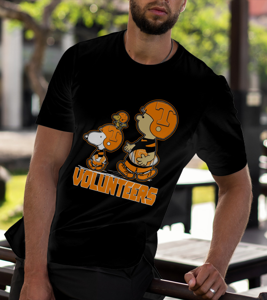 Snpfootball Tennessee Volunteers Peanuts Characters With Helmets T-Shirt