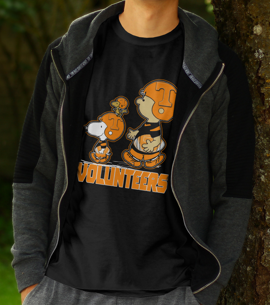 Snpfootball Tennessee Volunteers Peanuts Characters With Helmets T-Shirt