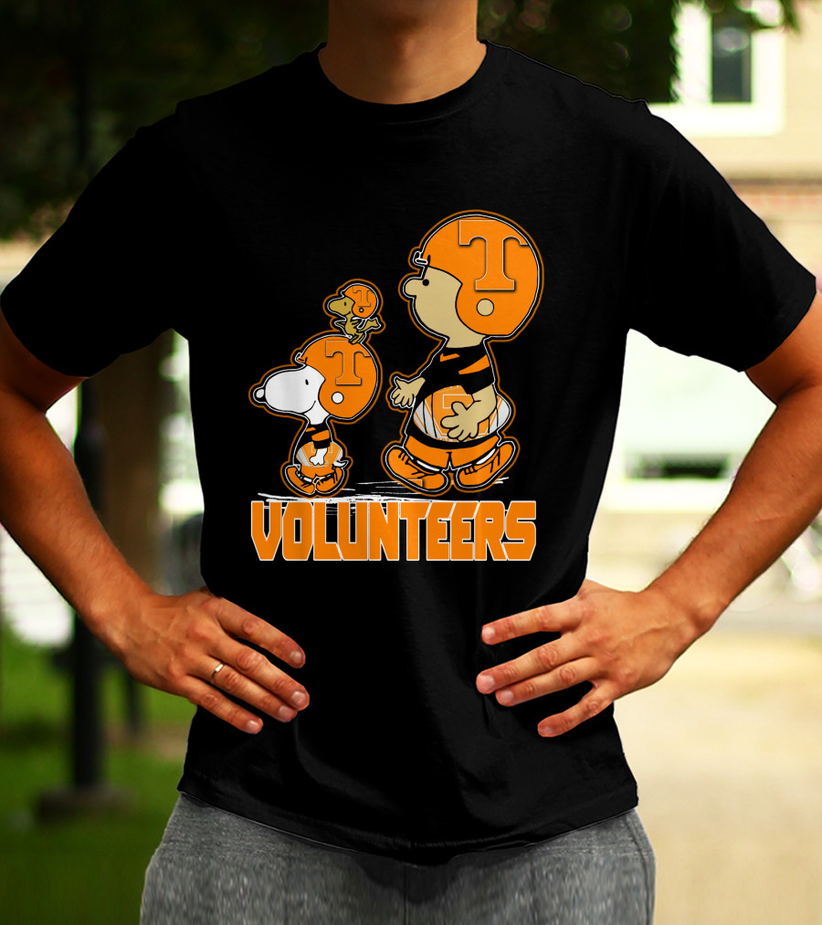 Snpfootball Tennessee Volunteers Peanuts Characters With Helmets T-Shirt