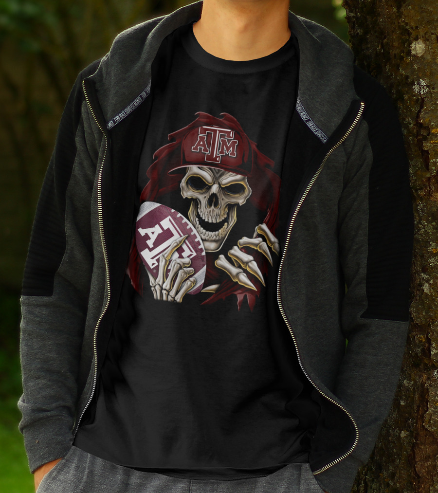 Skullbong Texas A&M Aggies Skeleton With Football And Cap T-Shirt